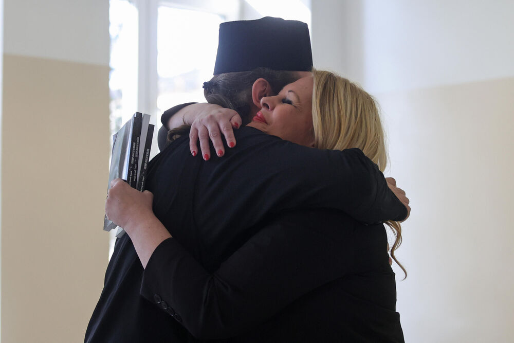 Đakon Mihail sa defektologom i PR klinike Milicom Belogrlić