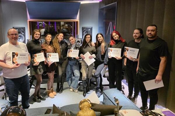 AS STUDIOTON obeležio kraj godine serijom radionica u oblasti muzičke produkcije i stvaralaštva