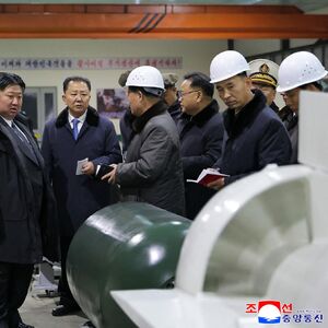 "PRETVARAJU U PEPEO BILO KOJU METU KOJA..." Kim Džong Un testirao nove rakete sa KASETNIM BOJNIM GLAVAMA!