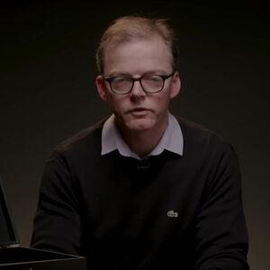 "NAGOVARALI GA DA TO SAMO OBAVI": Ima 44 godine i još uvek je NEVIN! Razlog sve ostavio u neverici