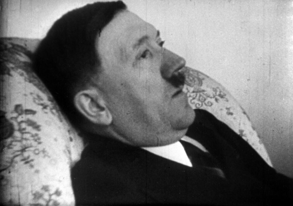 Adolf Hitler, Hitler