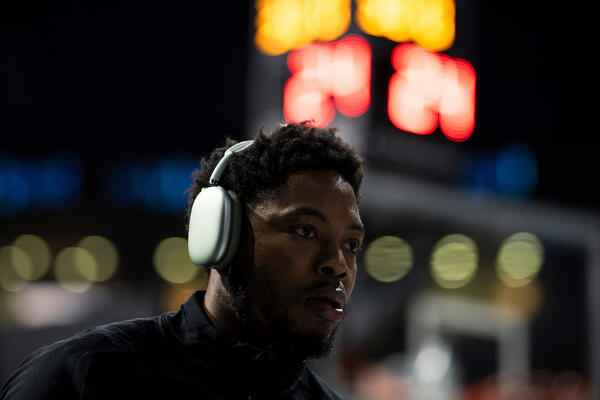 Tajrik Džons dvocfiren i bez promašaja na debiju - Olimpijakos sa +40 stiže na megdan Partizanu (Video)