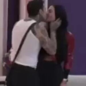 SVI ČEKAJU AKCIJU! Palo jako razmenjivanje intime, kamera snimila Maju i Filipa u zanosu, PLJUŠTI NA SVE STRANE