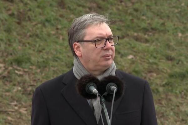 Aleksandar Vučić o Ćacilendu: U nedelju uveče uklanjanje šatora iz Pionirskog parka