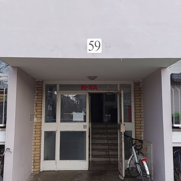 "INSPEKTORI SU BILI ZBUNJENI" Oglasile se komšije muškarca za kog se sumnja da je ubio roditelje: Ljudi su van sebe