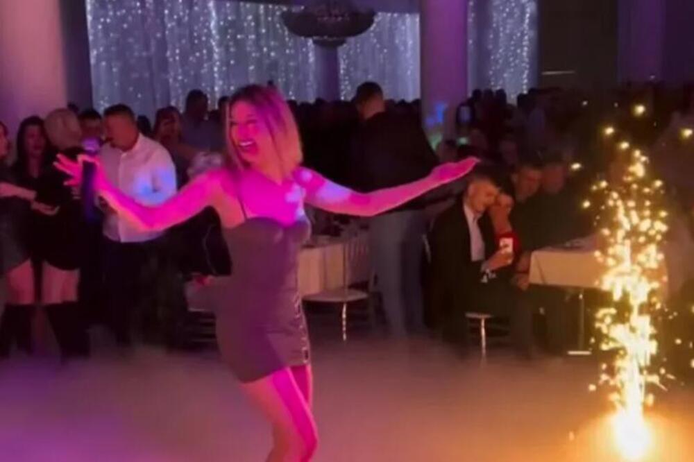 "TUŠIRAM SE I PEREM KOSU KAD STIGNEM"! Naša pevačica tvrdi da je KAO RAKUN! Šokirala o ličnoj higijeni