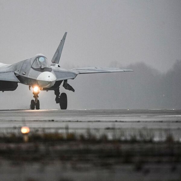 TAMANE NEPRIJATELJE "KAO MUŠICE": Pogledajte smrtonosne ruske avione, ovo su pravi JASTREBOVI