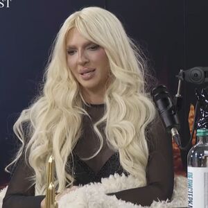 HLADAN TUŠ ZA KARLEUŠU! Jelena okrenula Brenin broj u 1 sat UJUTRU&ndash; epilog niko nije očekivao, SVE SE TRESLO