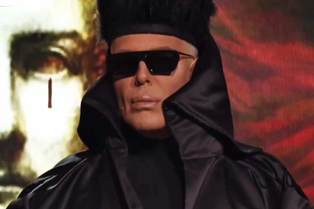 PLAVA BOMBA SAMO ŠTO NE EKSPLODIRA! Svi se šokiraju kad vide kako izgleda majka Bokija 13! Mačketina ipo