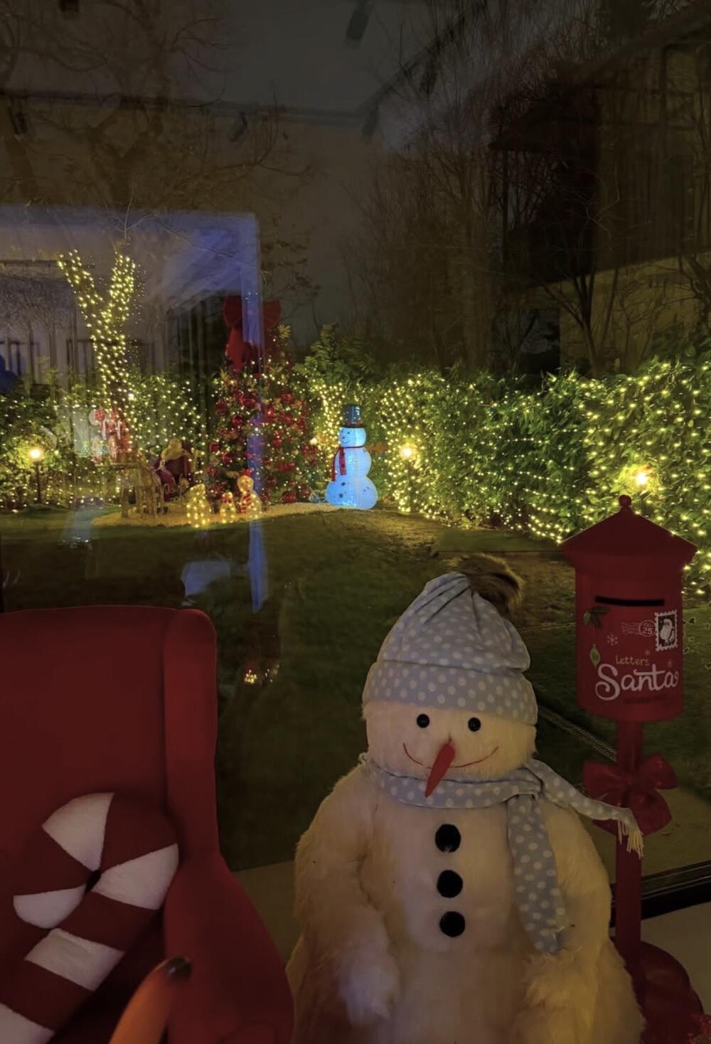 NE PRISTAJE NA PROSEČNO! Zavirite u kuću Ane Korać i misteriozog bogatog biznismena - TOLIKO SIJA DA OČI PEKU!