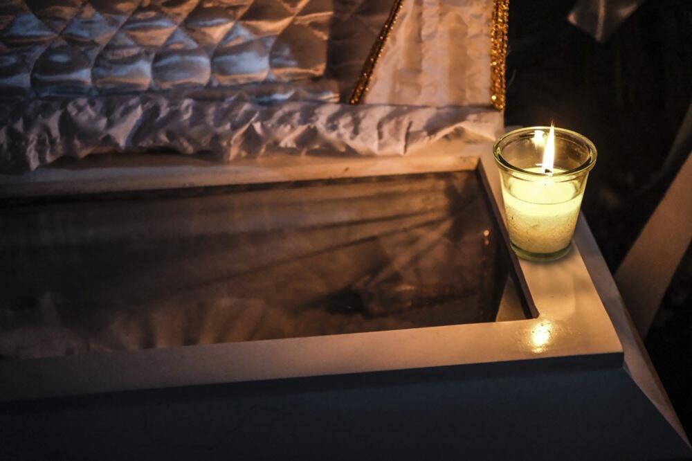 "SLUŠAJTE ME SAD DOBRO" Proglasili ga mrtvim, porodica oplakala, a onda su dobili POZIV KOJI IM JE OKRENUO ŽIVOT!