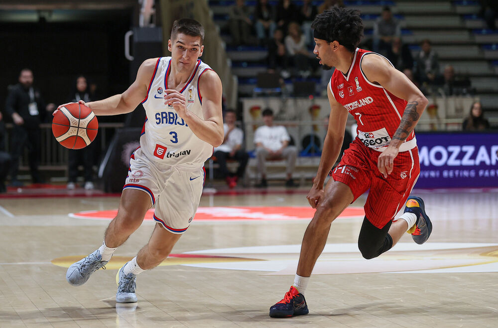 Stefan Miljenović na utakmici Srbije i Švajcarske