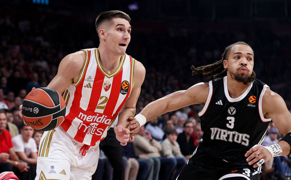 Stefan Miljenović na utakmici Crvene zvezde i Virtusa iz Bolonje u sezoni 2025/26 Evrolige