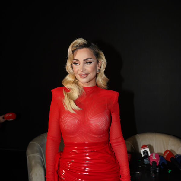 Ovakva lepota ne viđa se svaki dan: Maja pokazala raskošnu kuću, a kadrovi iz njenog doma raznežili su sve