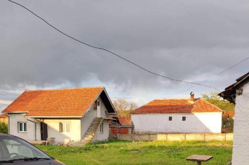 Dragan prodaje kuću i imanje za 25.000 evra: Papiri uredni, sve legalizovano, a plac je ogroman kao tržni centar!