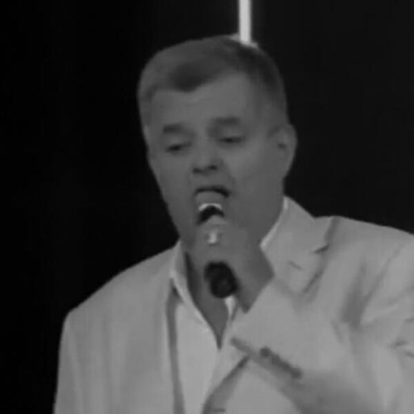 ODE NAM JOŠ JEDNA LEGENDA NARODNE MUZIKE! Preminuo Bajo Roganović