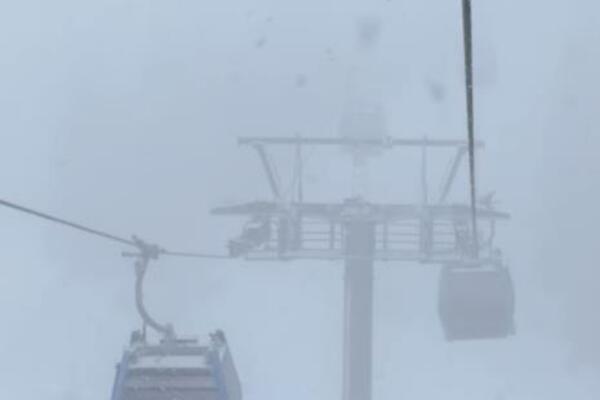 SRBI OBOŽAVAJU DA DOLAZE OVDE! Dok Beograđani čekaju sneg, na ovoj planini -18 - poznato skijalište zavejano