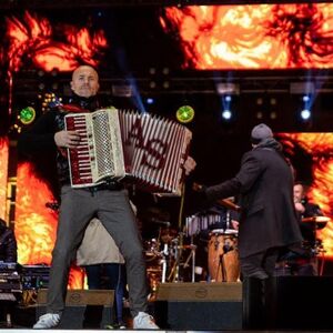 Aleksandar Sofronijević i orkestar nakon Kotora nastupili na Zlatiboru za doček Nove godine (VIDEO)