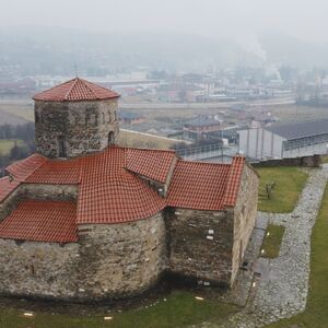 Najstarija crkva u Srbiji se zbog ovoga našla na UNESCO listi: Posvećena je apostolima Petru i Pavlu (FOTO)