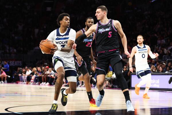 Nikola Jović drugi strelac Majami Hita u porazu od Minesote na domaćem parketu (Video)