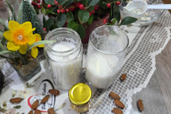 Zlatno mleko: Čuva srce, čisti jetru, jača imunitet, a pravi se za samo 10 minuta