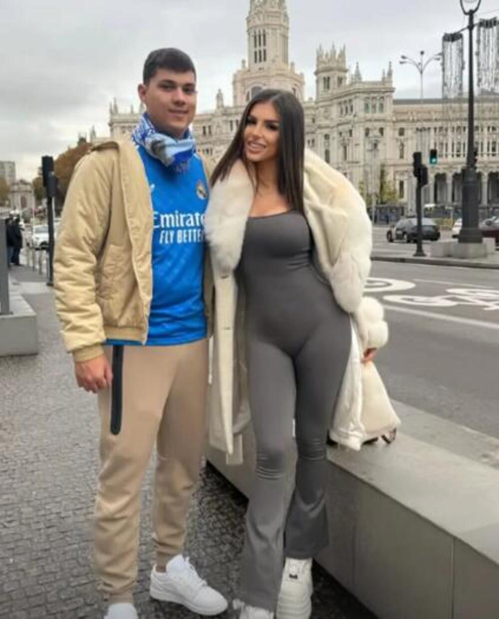 NJEN STOMAK SVE OTKRIO! Svi bruje o TRUDNOĆI Zlatine snajke, ona NESVESNO pokazala da NOSI BEBU?