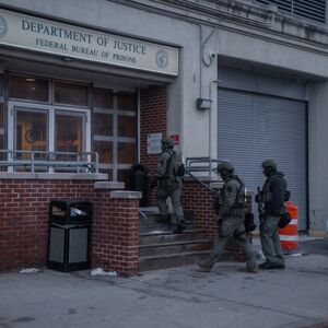 Svuda je buđ i hrana zaražena larvama, zovu ga PAKAO NA ZEMLJI! Ovo je zatvor u kome je zatočen Maduro, pravi HOROR