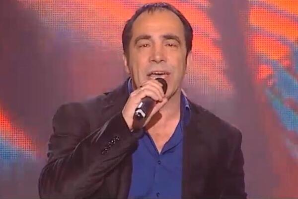 "Zvao sam je da se UDA za mene, kad ono...": Pevač bio u VEZI sa svojom ROĐAKOM! Detalji šokirali sve