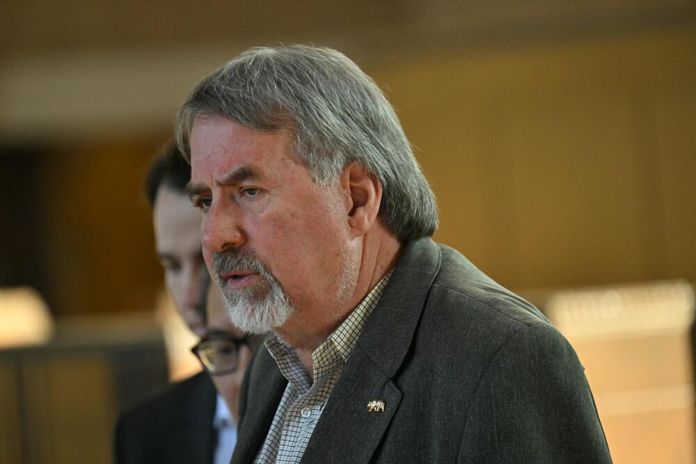 Preminuo poznati političar, njegova smrt je veliki udarac za Trampa!