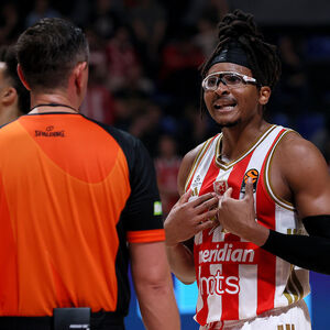 Moneke ljut: Ako kažem šta mislim, uzeće mi celu platu!