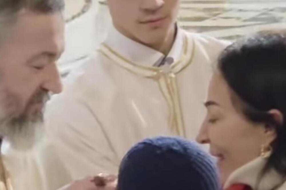 CECA RAŽNATOVIĆ UHVAĆENA NA PONOĆNOJ LITURGIJI! Kraj nje OVA OSOBA - ona pokazala pravo lice