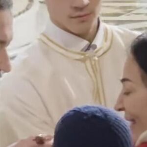 CECA RAŽNATOVIĆ UHVAĆENA NA PONOĆNOJ LITURGIJI! Kraj nje OVA OSOBA - ona pokazala pravo lice