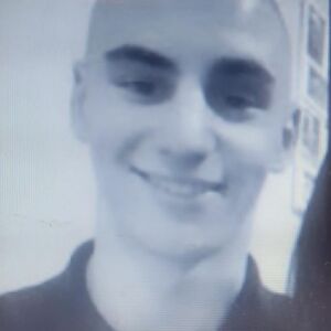 Ovo je Nenad koji je ubijen tokom proslave Božića! Napadač mu zario NOŽ u vrat, i dalje u bekstvu