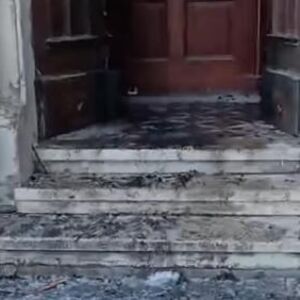 Podmetnut požar u novosadskoj crkvi i to za Božić: Kamere snimile nešto, policija hitno pokrenula istragu