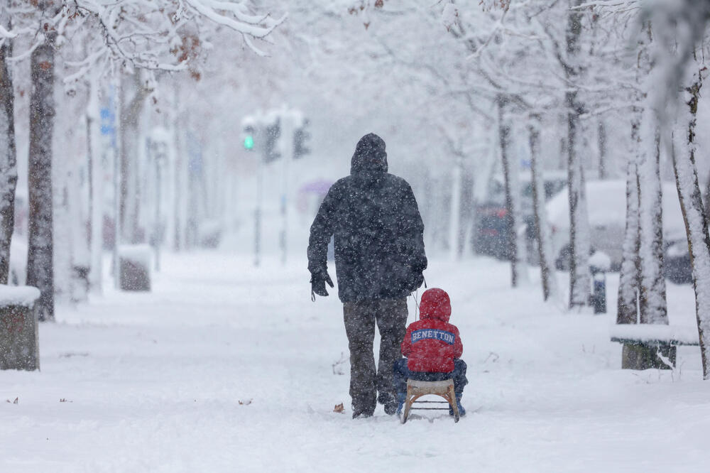 U ovom gradu izmereno skoro -24,9 stepeni Celzijusa: Sneg i led okovali Hrvatsku, temperature drastično pale!