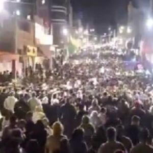 NEREDI U IRANU, PREKINUTI INTERNET I TELEFONSKE LINIJE: U toku su protesti, broje se MRTVI I RANJENI! (VIDEO)