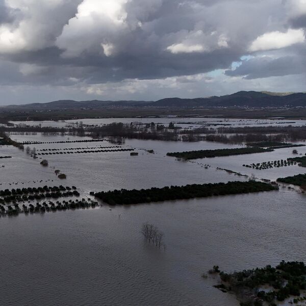 Apokaliptični prizori iz Albanije, gradovi pod vodom: Situacija se pogoršala, ovde je najkritičnije! (FOTO)