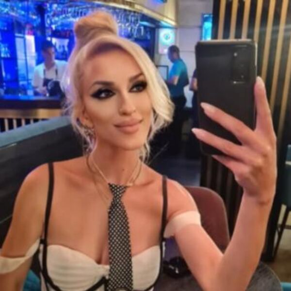 OTAC SRPSKE PEVAČICE UMRO NA BOŽIĆ! Ona objavila njegovu sliku, reči kidaju dušu