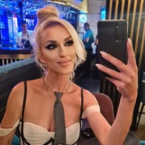 OTAC SRPSKE PEVAČICE UMRO NA BOŽIĆ! Osvanula objava koja razara dušu - nju svi znate iz...