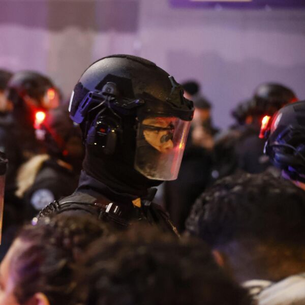 NE PUTUJTE U AMERIKU! Najmoćnija evropska država izdala hitno upozorenje za svoje građane