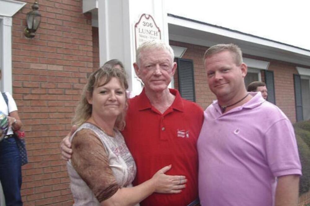 DOBIO SRCE SAMOUBICE, PA SE ZALJUBIO U NJEGOVU UDOVICU! Zbog 30 godina mlađe OSTAVIO SVE ŠTO JE IMAO, a onda...