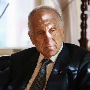 OVAJ MOĆNIK STOJI IZA TRAMOVE ODLUKE ZBOG KOJE CEO SVET DRHTI OD STRAHA?! Prava istina konačno isplivala u javnost!