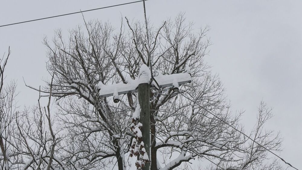 U opštini Gornji Milanovac putari se i dalje probijaju kroz snežne nanose do najudaljenijih sela
