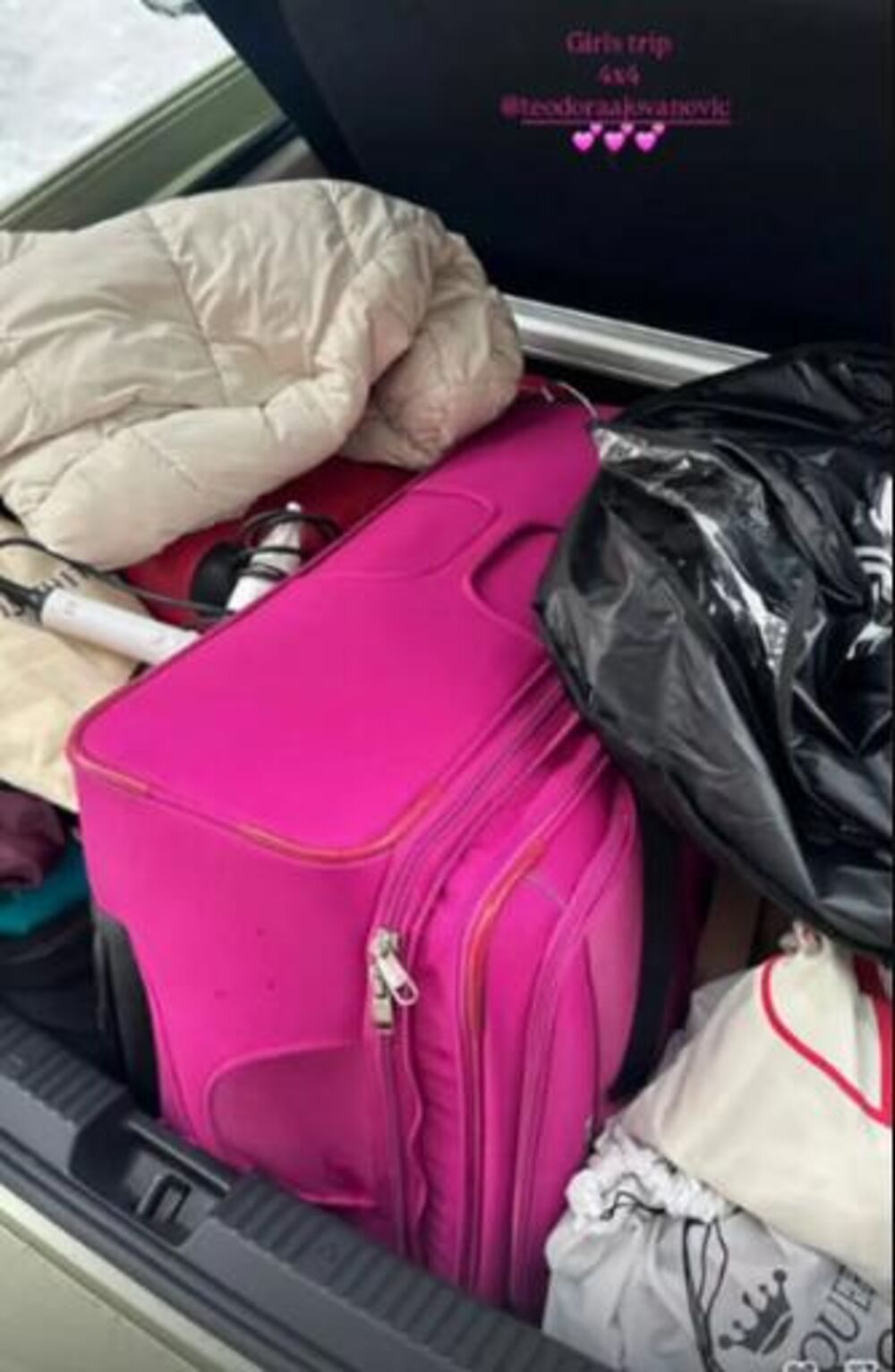 Nikolija krenula na put