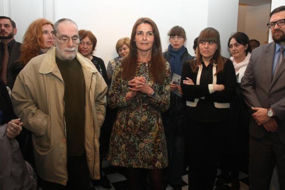 KNJIŽEVNA ELITA U FOKUSU: Ovo su finalisti za NIN-ovu nagradu - 6 romana u trci, među njima i jedna književnica