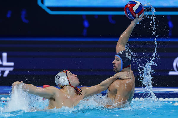 Srbija na mišiće bolja od Španije: Delfini, bez isključenog Mandića i protiv sudija, srušili šampione!