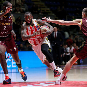 Kodi Miler Mekintajer odgovorio na sramnu uvredu navijača: Daću ti adresu, pa dođi da mi kažeš to u lice