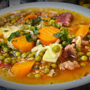 Grašak sa mlevenim mesom bez zaprške: Ručak koji će svi sipati dva puta, baka otkrila majstorski recept