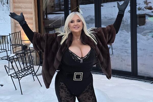 U PANČEVU GLAVNA TEMA JER ZA VESNU ZIME NEMA! Mušterijama ispunjava BIZARNE ZAHTEVE - sajt za odrasle PUNI DŽEPOVE