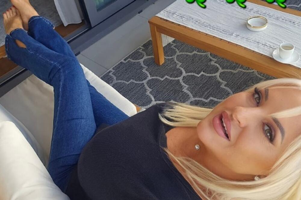 DANAS U PANČEVU GLAVNA TEMA I KLIJENTI SE ZNOJE KAD IM POŠALJE FILMIĆ! Muž gledao kako se skida pred Srbima pa...